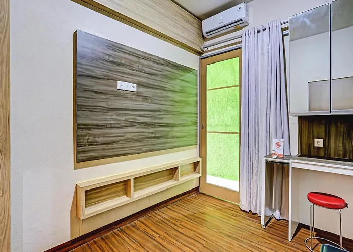 Oyo 90261 Spring Residence Hotel 2*